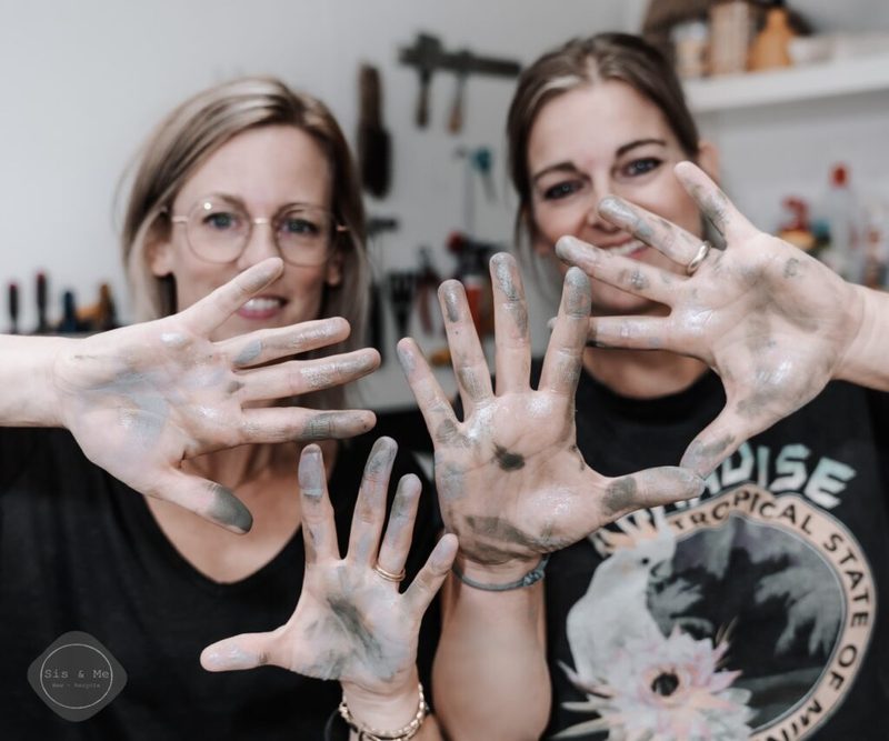 SIS & ME: MET JE ZUS AAN DE KLUS